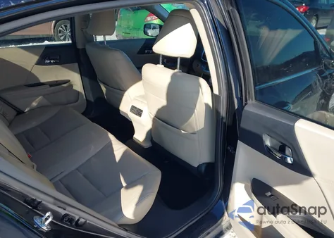 2015 Honda Accord Ex-L z USA, uszkodzony, nr VIN 1HGCR2F88FA272716